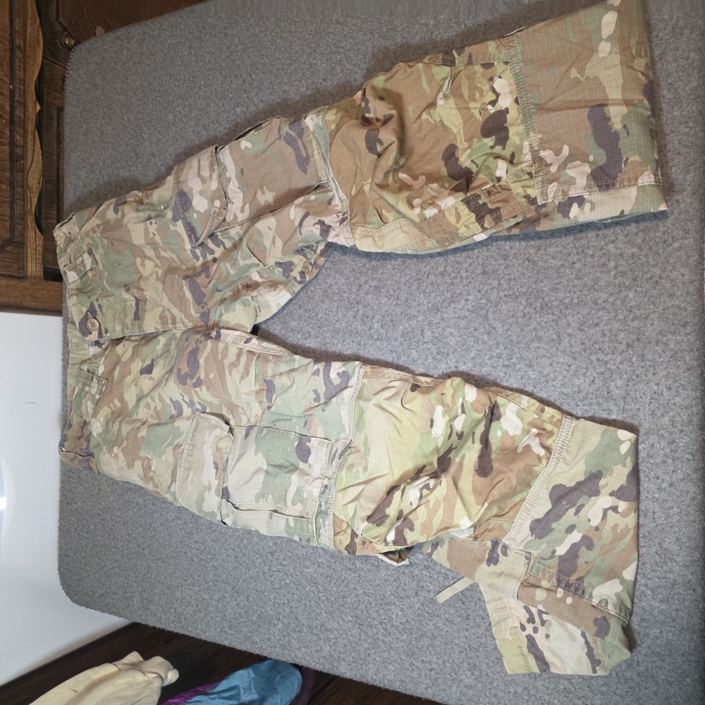 US Military Issue Camo Cargo Pants Small Short 30x30 I2